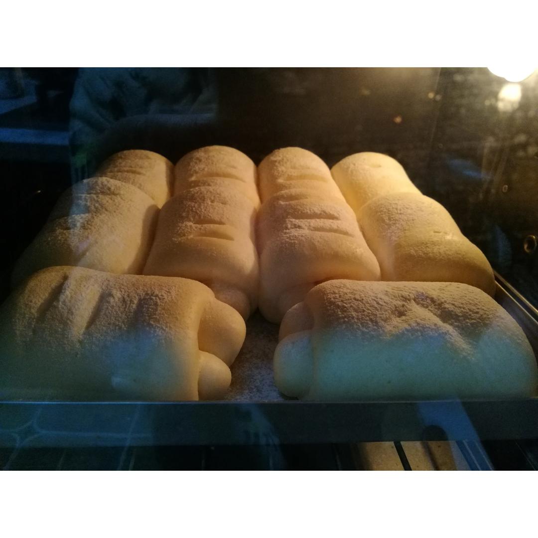 软到不知所措的牛奶卷