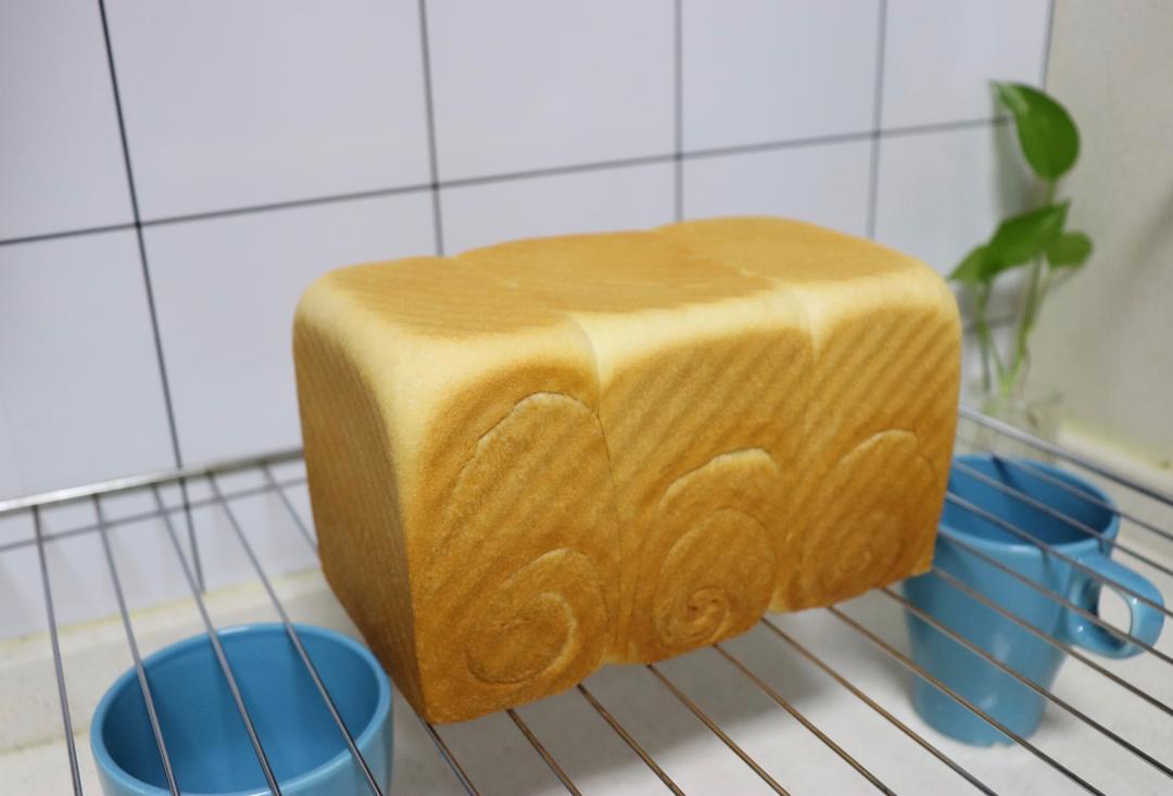 吐司，奶香手撕面包，超级香浓