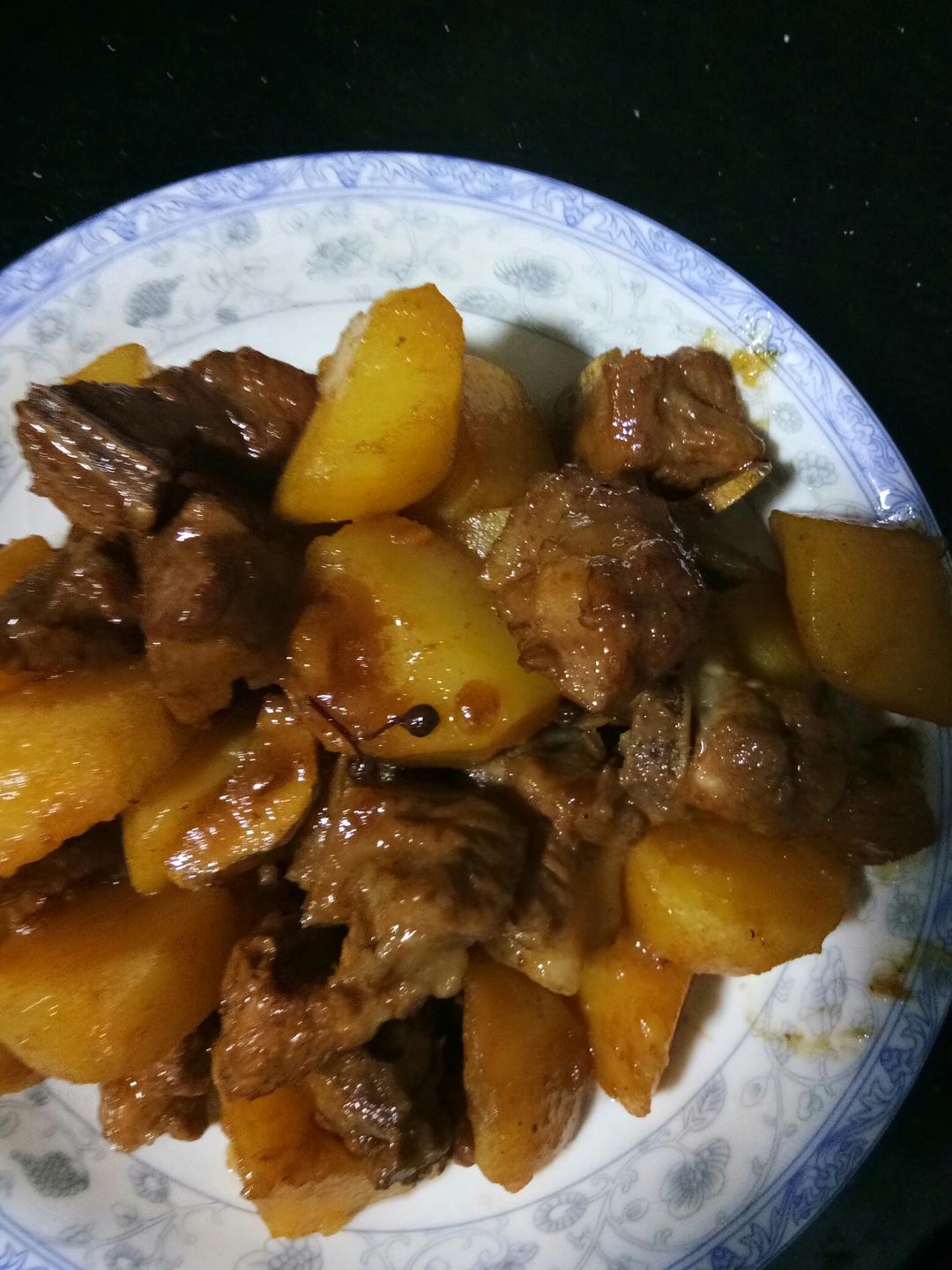 土豆烧排骨