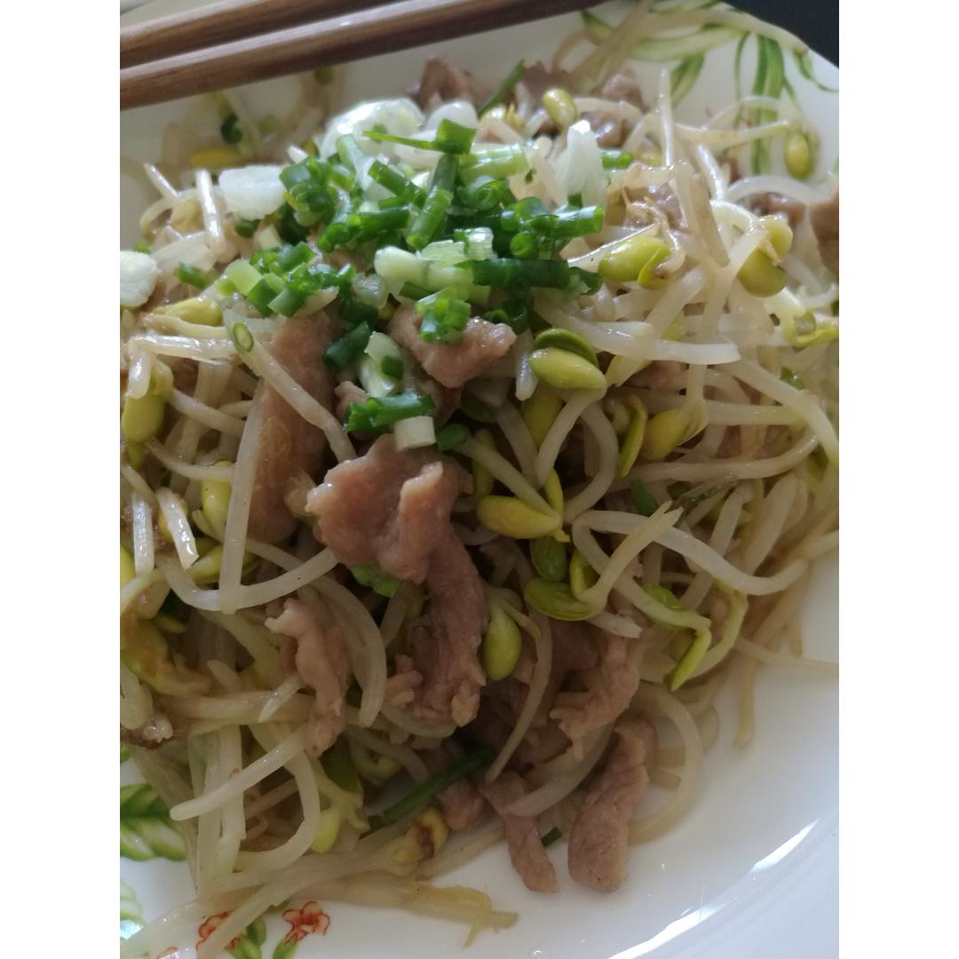 豆芽炒肉丝