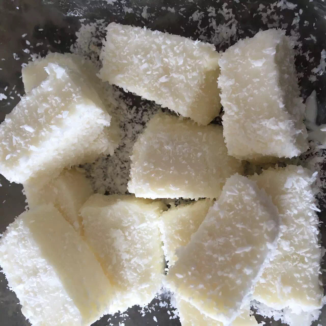 完胜85度C牛奶椰丝小方