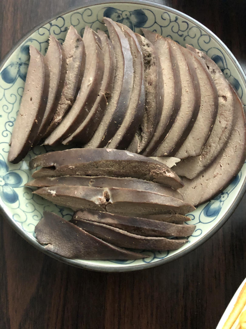 修颖做的【减脂早餐】旱蒸猪肝
