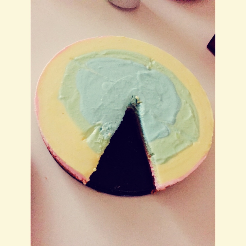 彩虹慕斯蛋糕