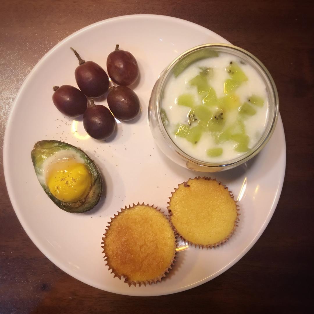 消耗淡奶油之作——淡奶油小蛋糕