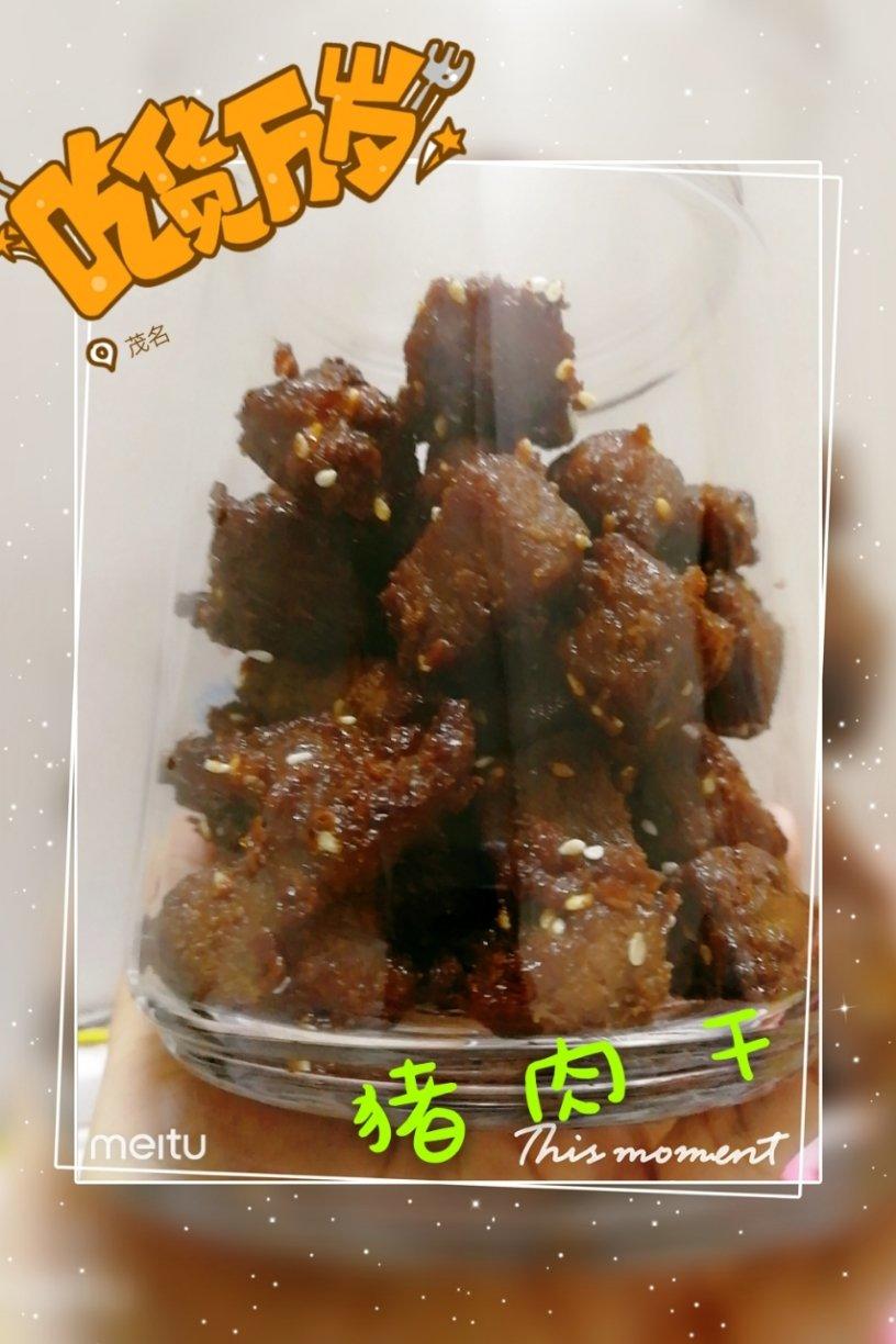 五香牛肉干、猪肉干