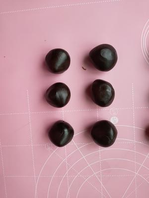 紫薯桃山皮月饼&巧克力桃山皮月饼的做法 步骤4