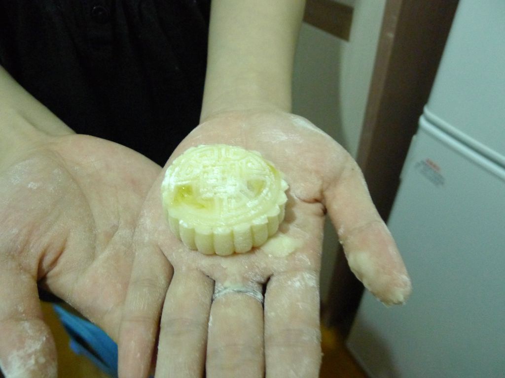 奶黄冰皮月饼