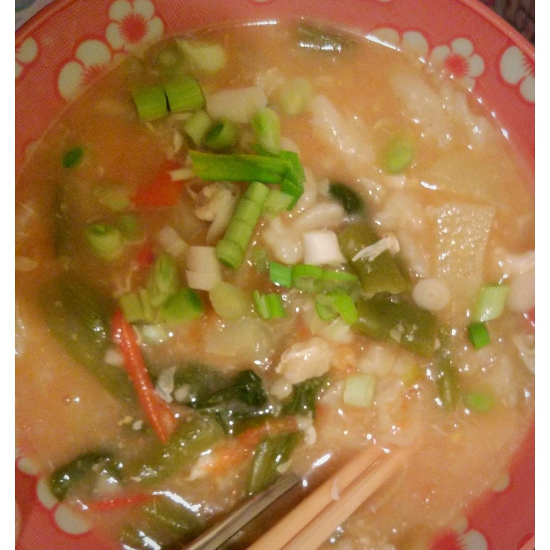 西红柿鸡蛋疙瘩汤
