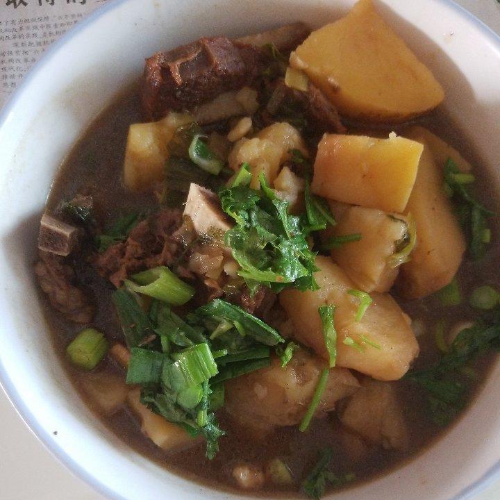 炖牛排骨