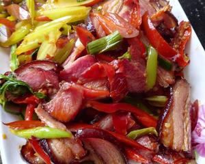 超级火爆又好吃的家常菜辣椒炒腊肉🤩😋的做法 步骤9