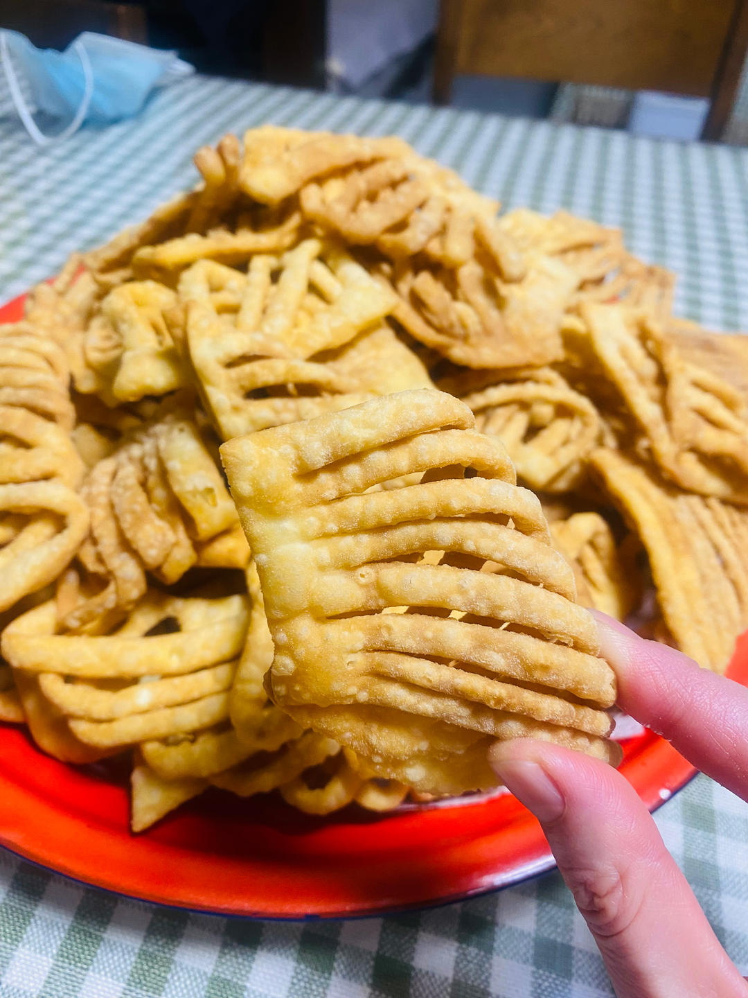 过年必备麻叶、排叉、撒子