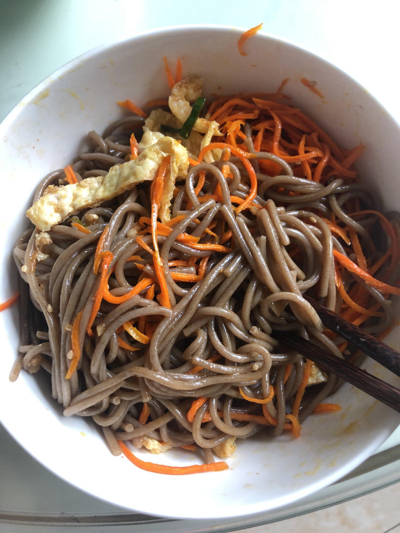 快手减脂餐❗️爆好吃的凉拌鸡丝荞麦面