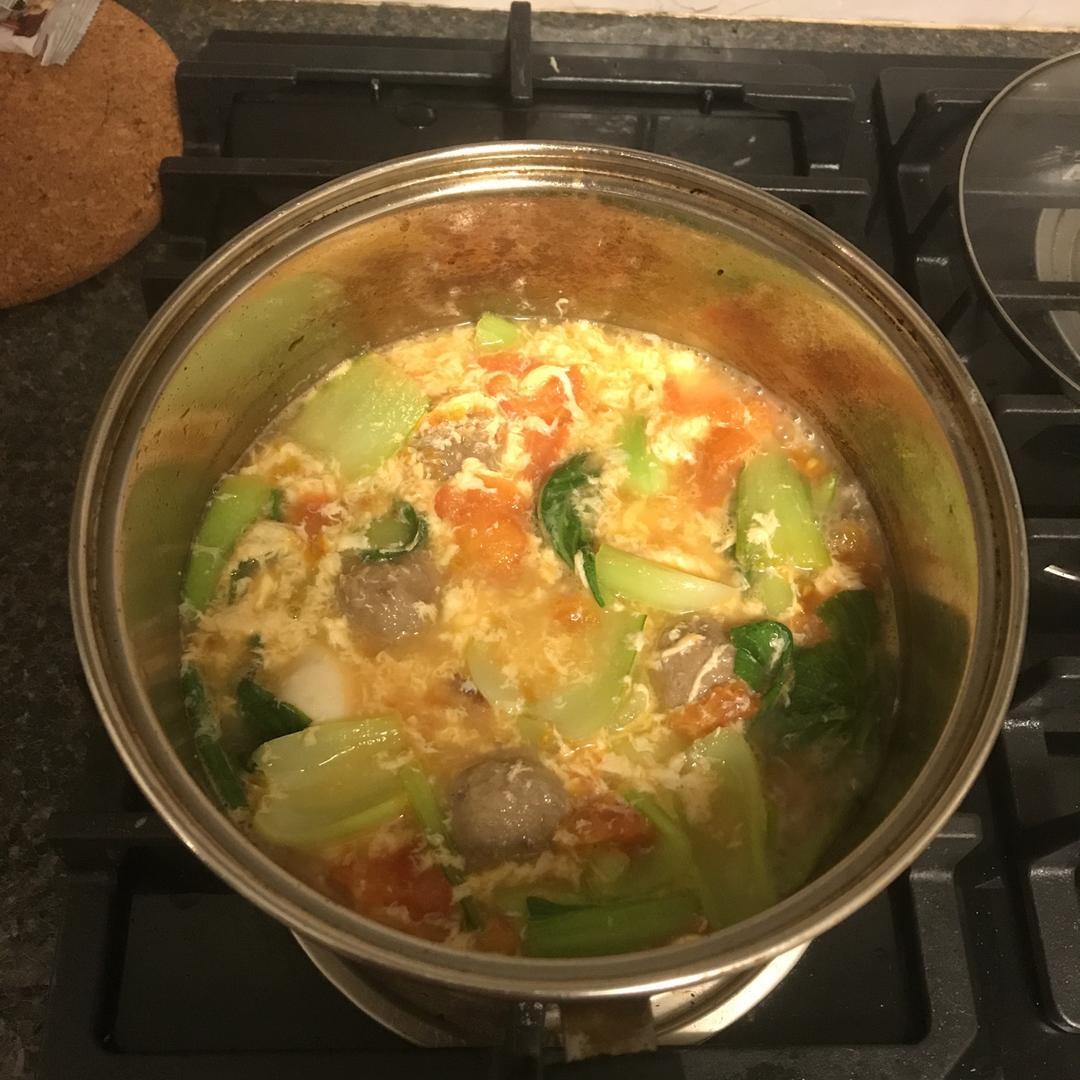 番茄鸡蛋菌菇豆腐汤🍲（零失败）