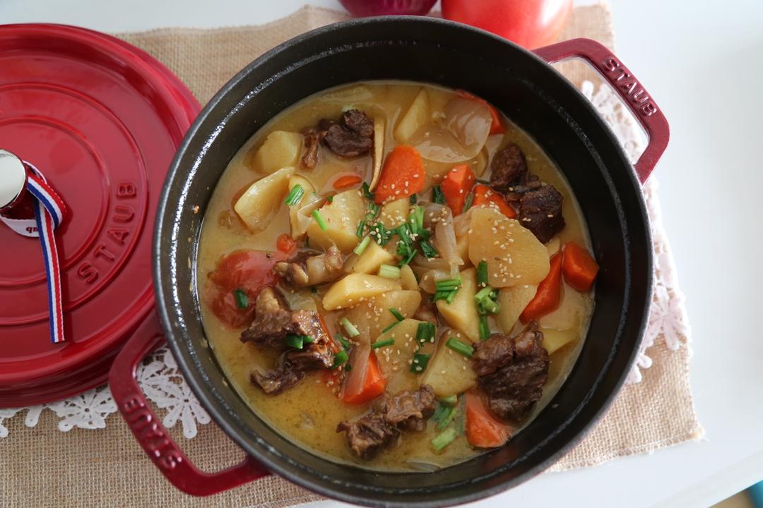 沙沙土豆胡萝卜炖牛肉
