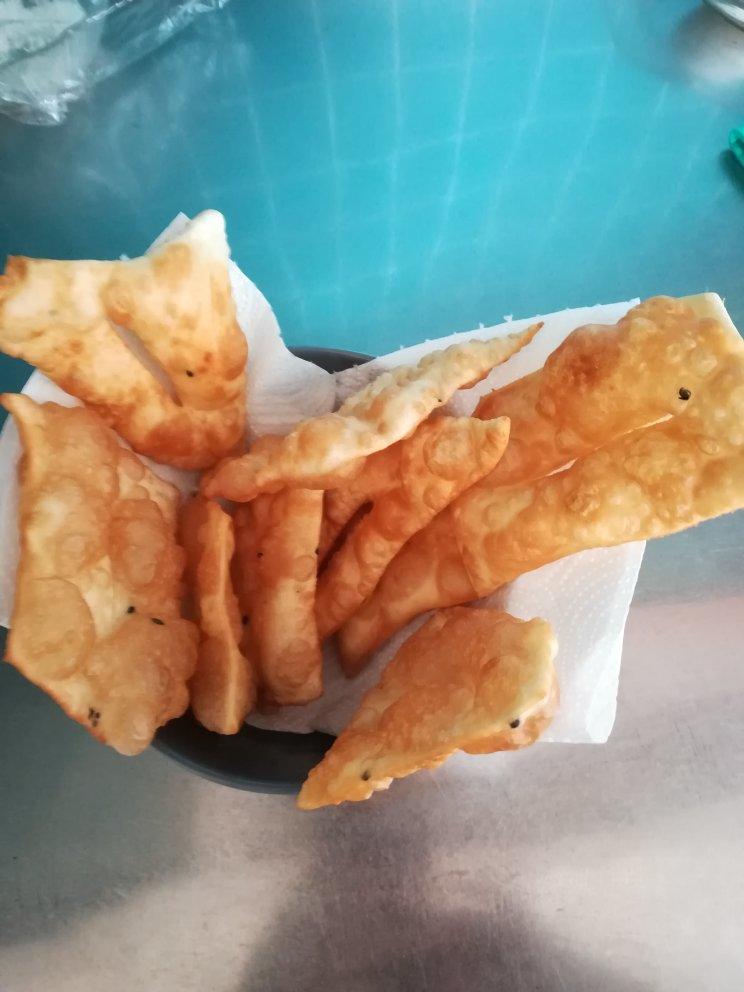 煎饼果子薄脆的制作