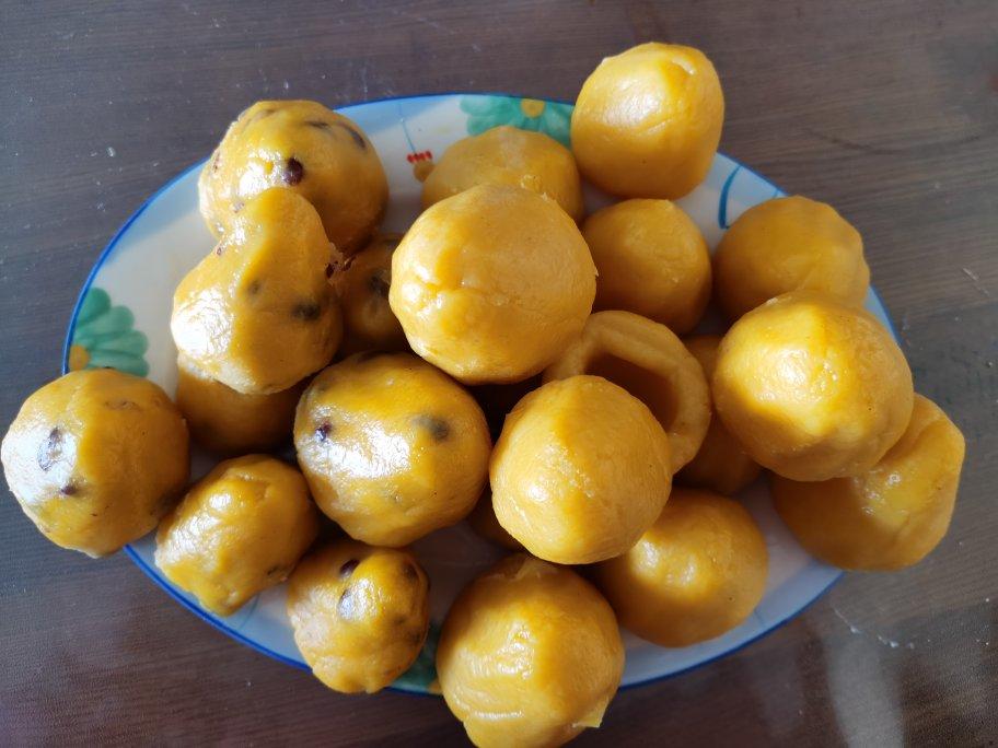 纯玉米面窝窝头(烫面.不发酵)