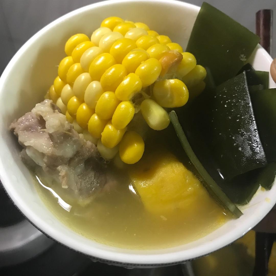 a--min做的玉米海带排骨汤
