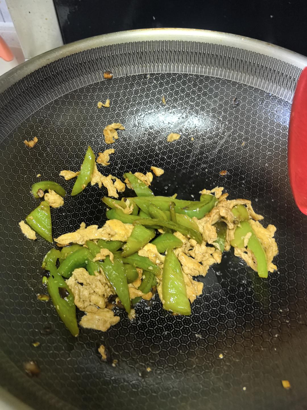 青椒炒蛋