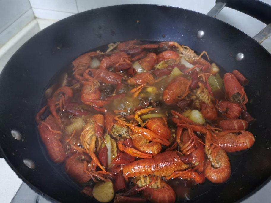 辣得跳🔥🔥辣卤小龙虾