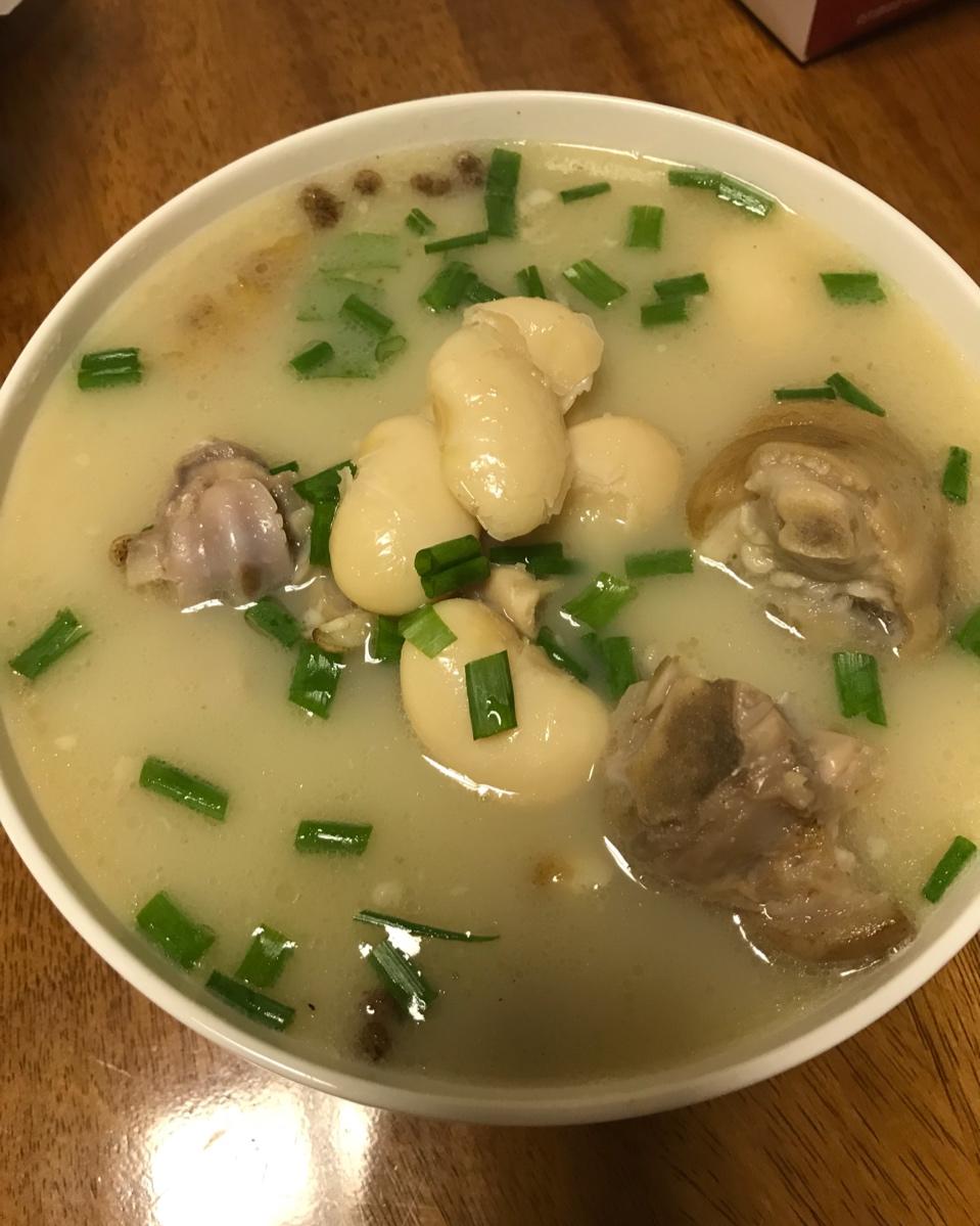 雪豆炖猪蹄——出白汤的关键所在