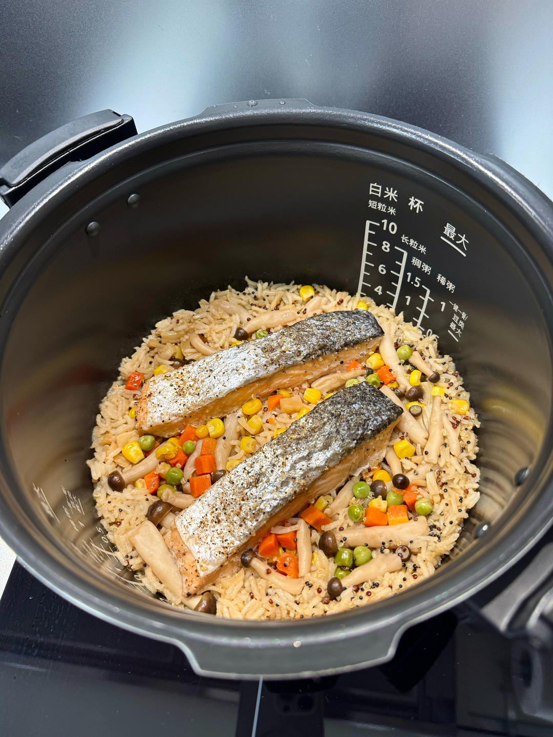 三文鱼焖饭（懒人电饭煲版）