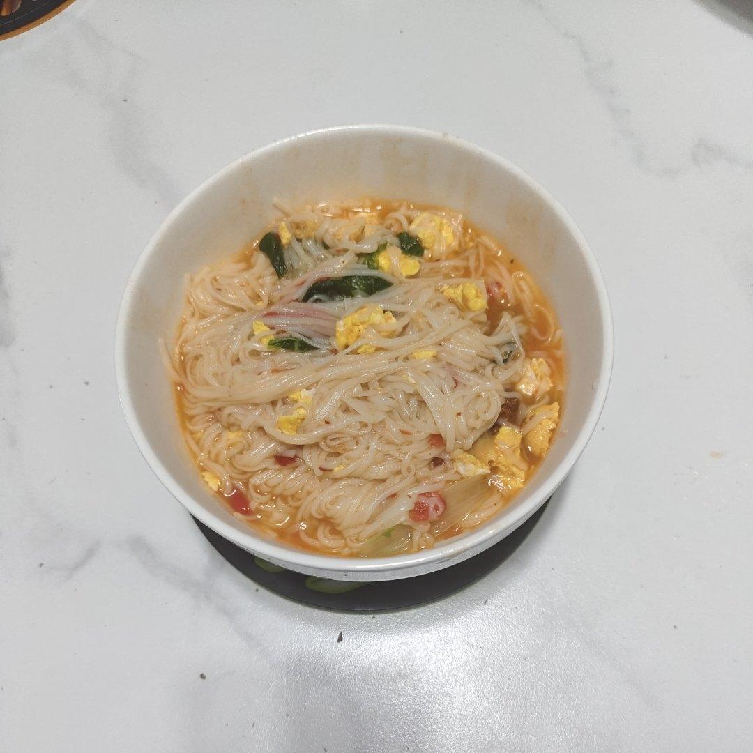 快手鸡蛋原汤面，超快手~超美味~