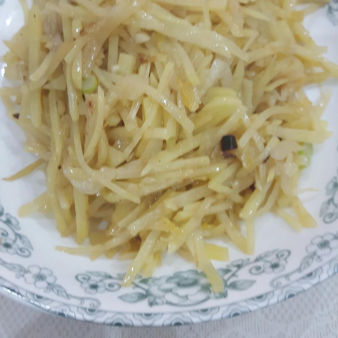 酸菜炒土豆丝