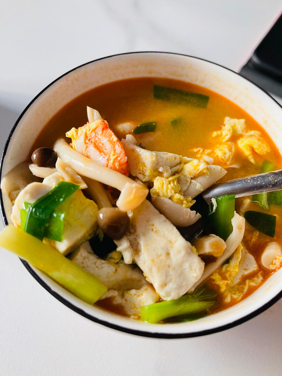 豆腐鲜虾菇菌汤