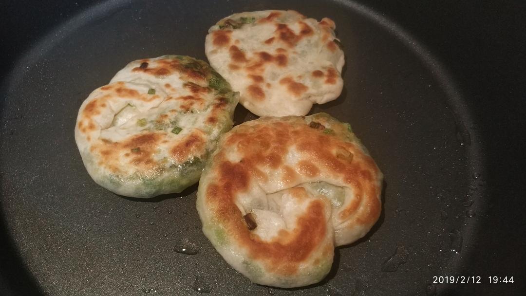 懒人葱油饼的做法