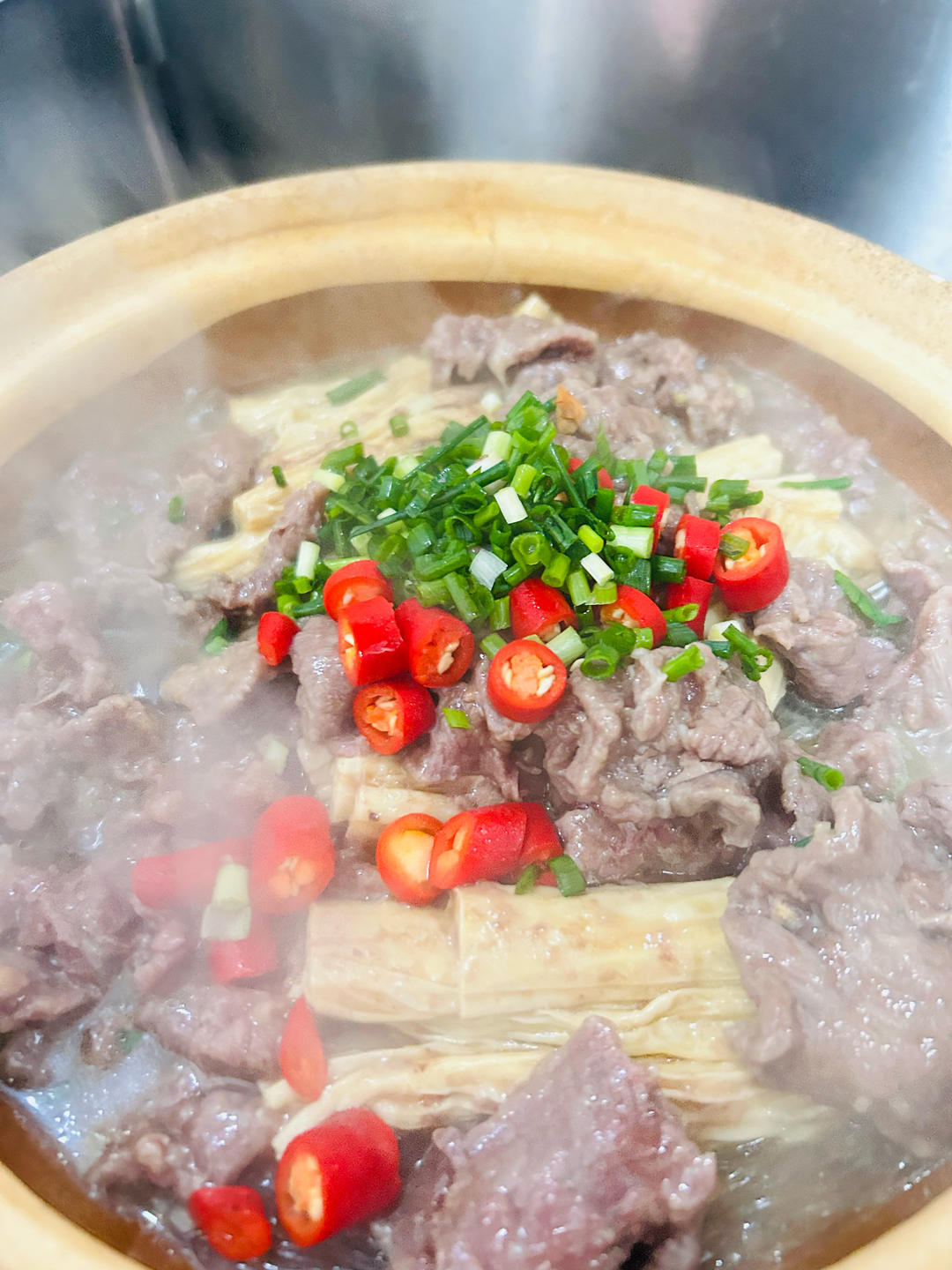 冬日暖锅·腐竹牛肉煲