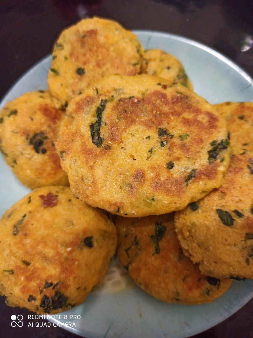 煎时蔬玉米糁饼 减脂主食代餐 玉米渣子饼  香葱玉米饼