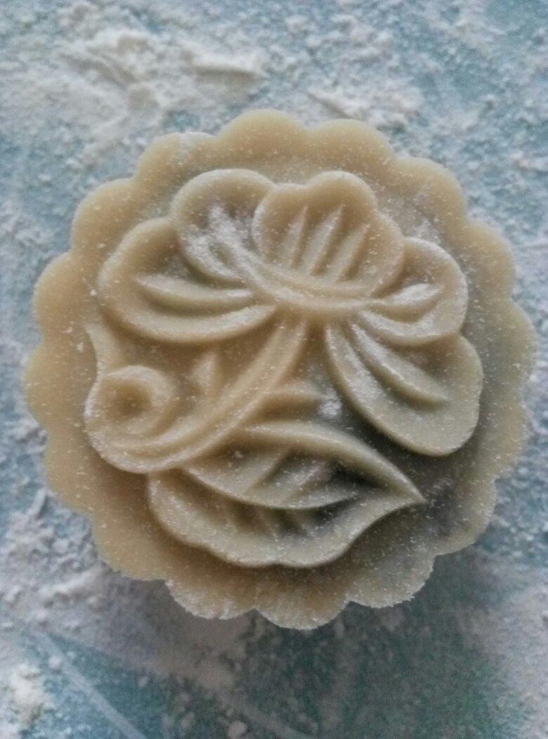 广式月饼——蛋黄莲蓉月饼