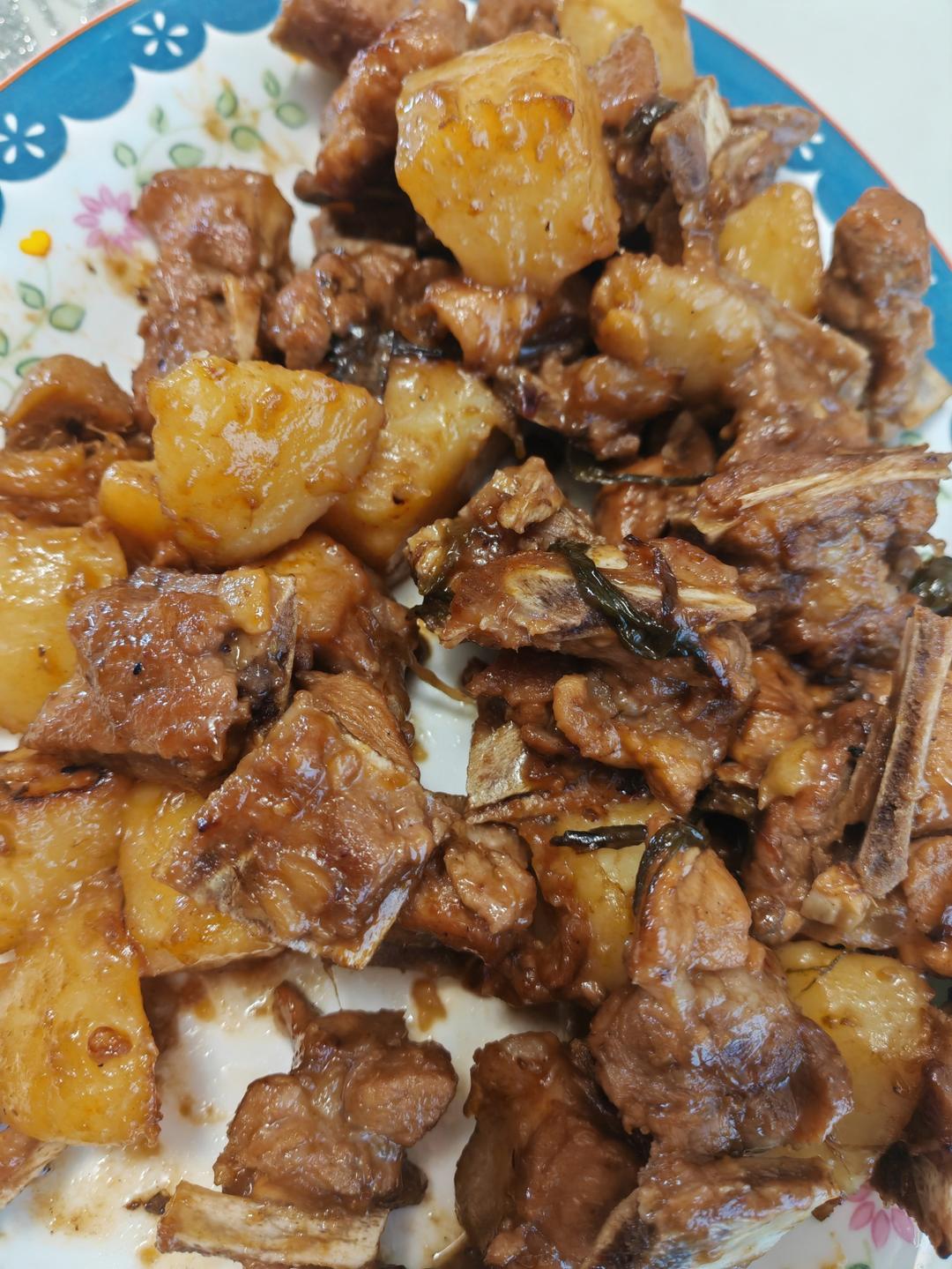 土豆排骨（超好吃）