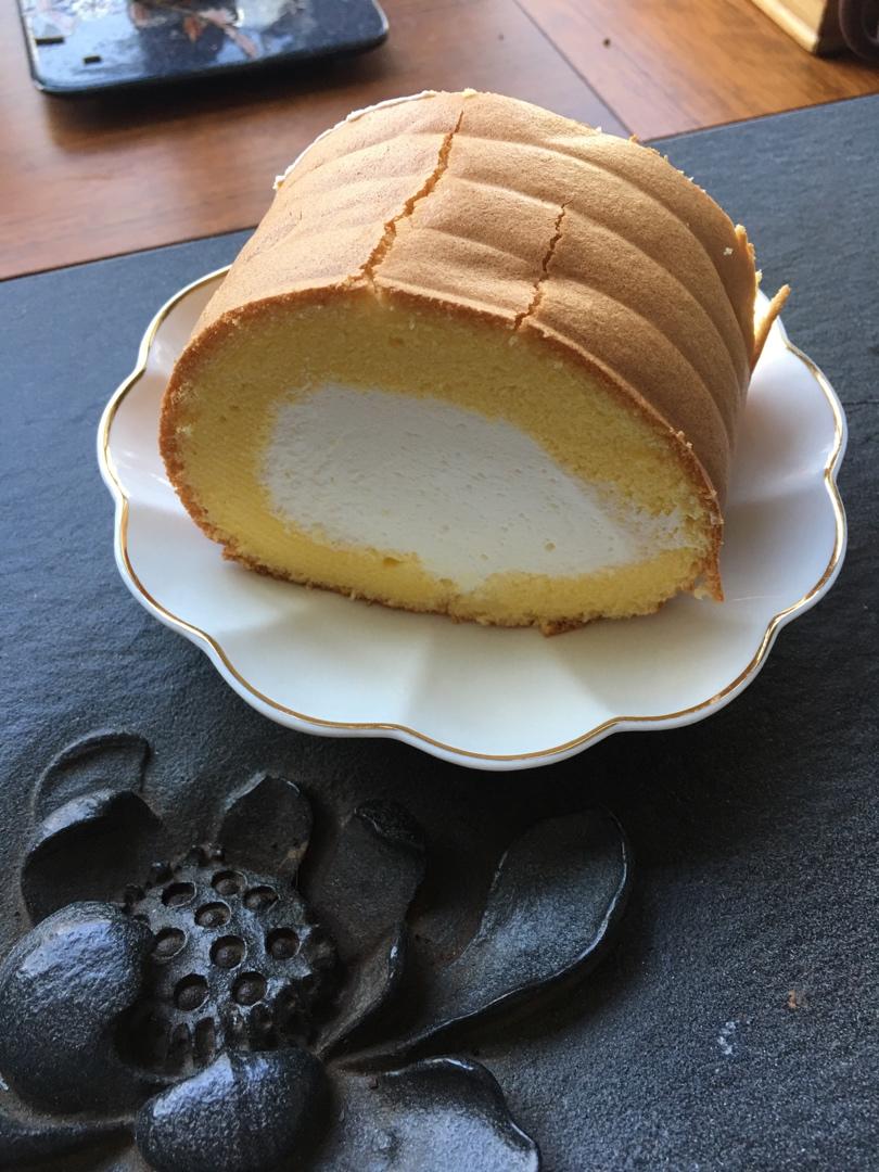 胖乎乎奶油芒果卷/不开裂不掉皮全过程详细图解烘焙视频/蛋糕篇6：「厚卷」