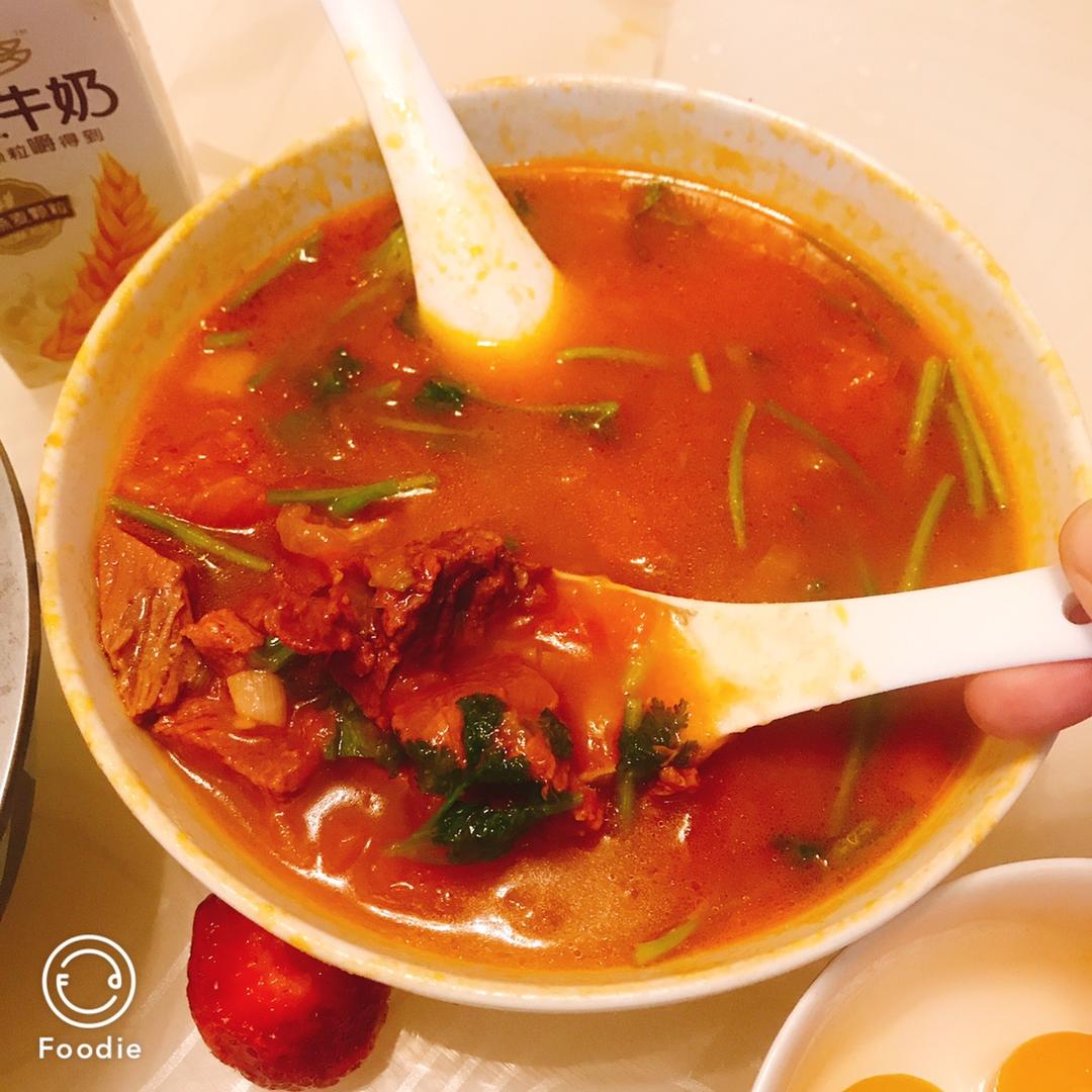 老丁的私房菜-番茄牛腩煲