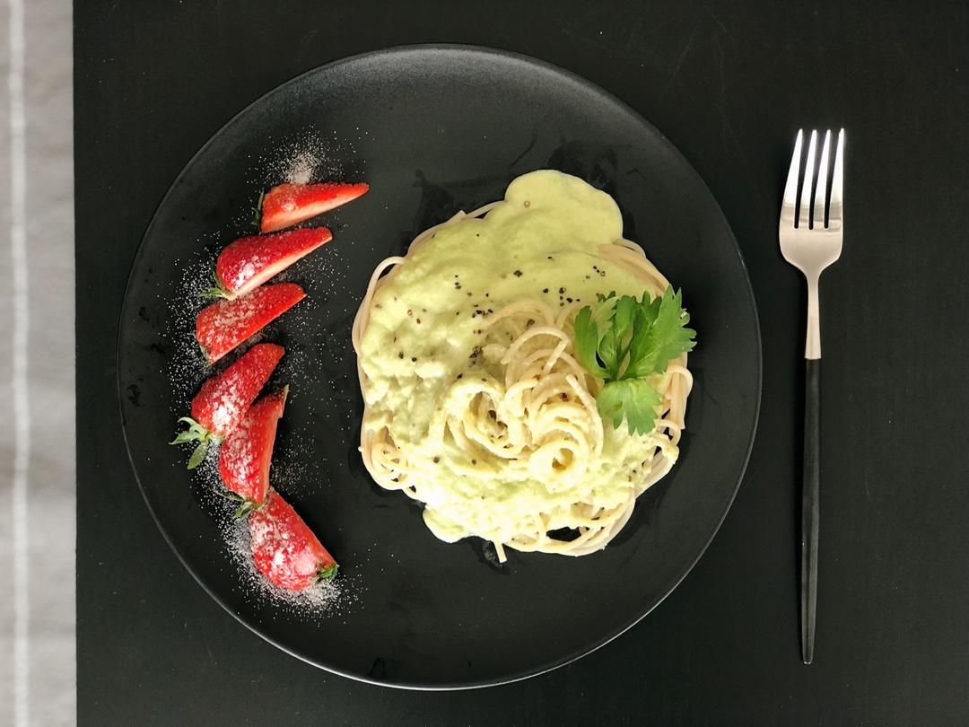 牛油果意面 Spaghetti with Avocado Sauce