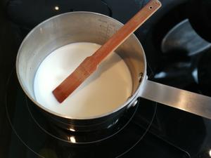 不用蒸的芒果汁牛奶麻糬的做法 步骤7