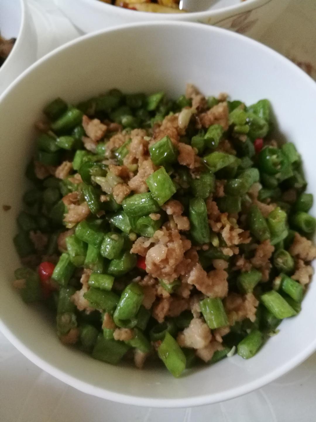 肉沫豆角下饭菜