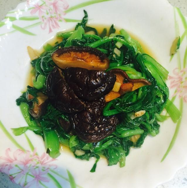 香菇鸡毛菜的做法