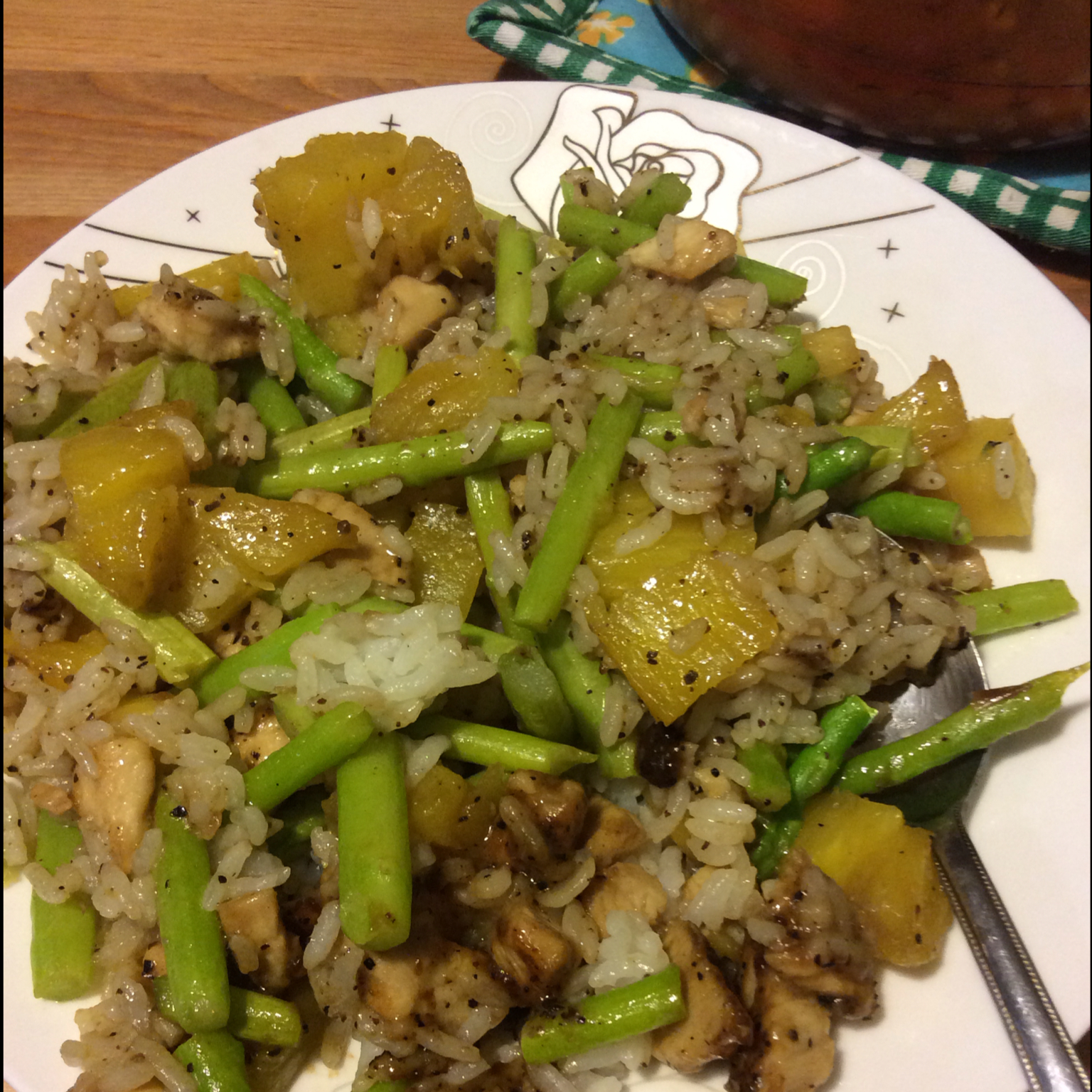 黑椒鸡丁炒芦笋