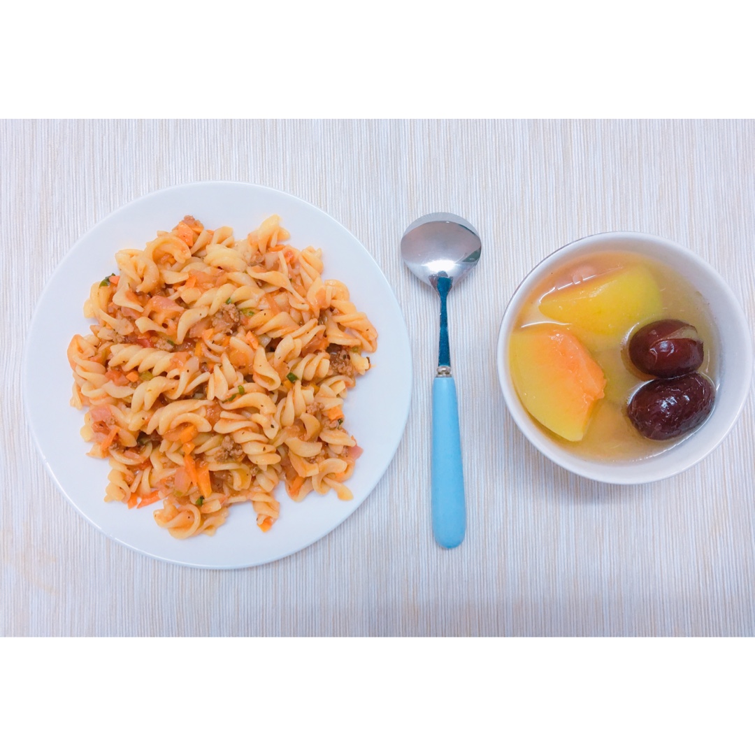 番茄肉酱意大利面