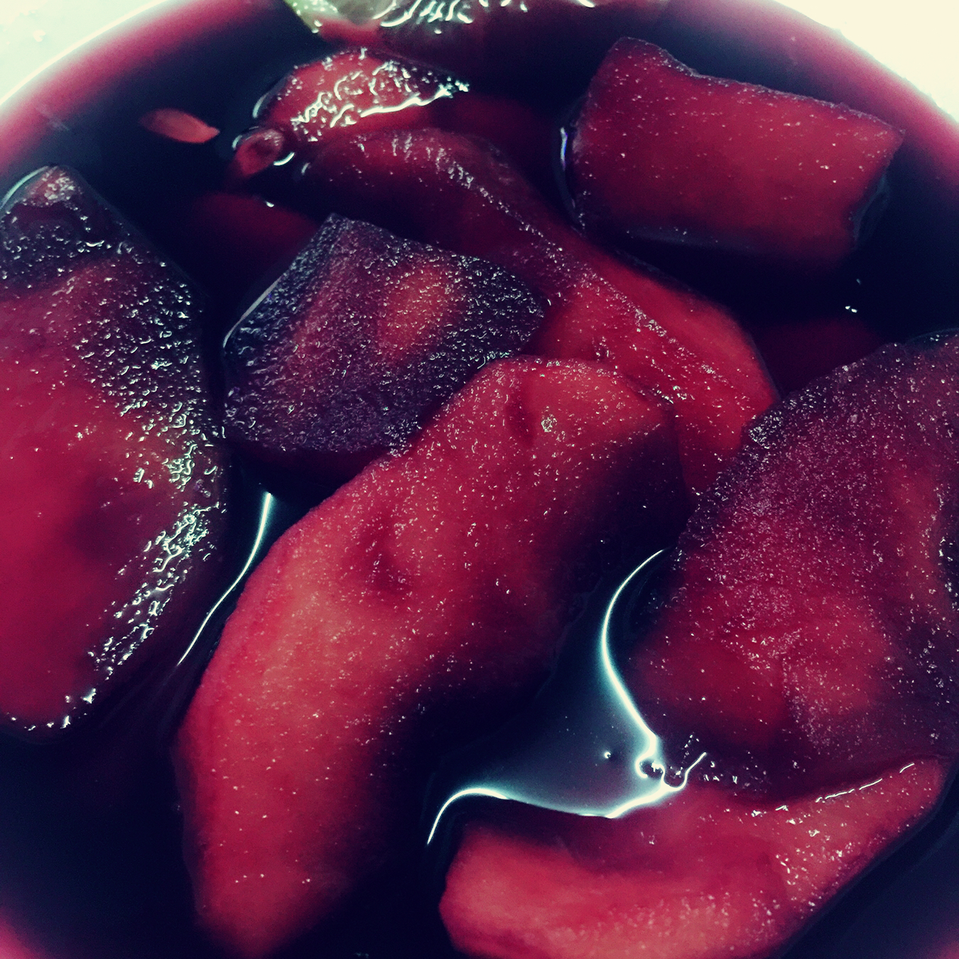 顾耘睿做的红酒炖苹果