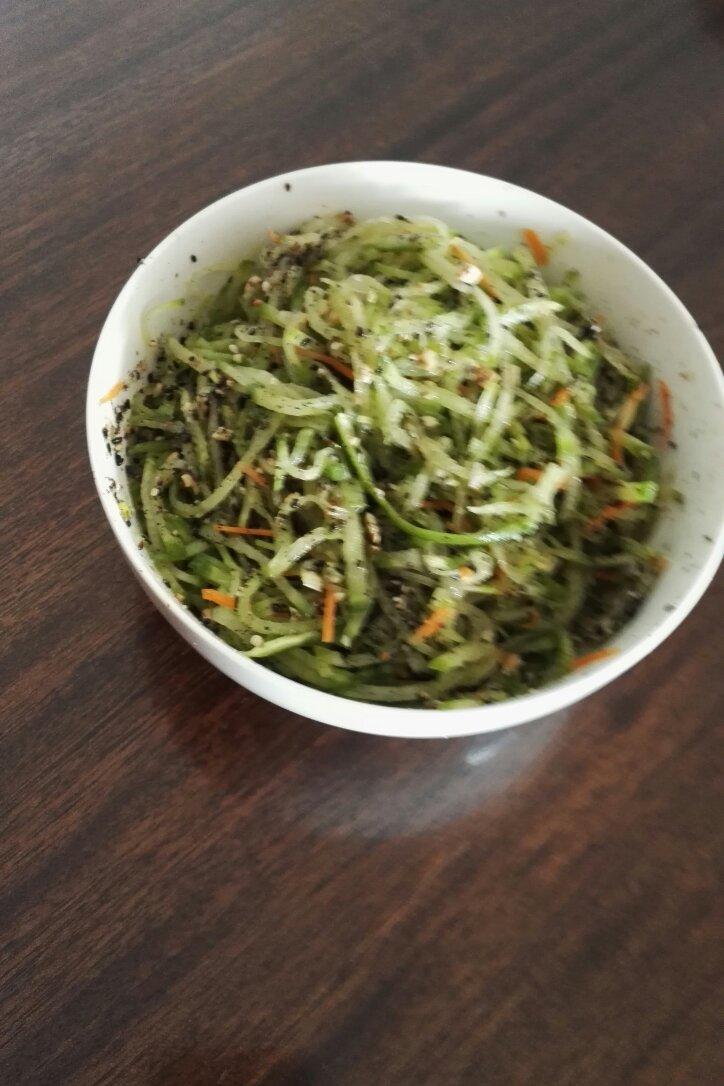 凉拌爽口萝卜丝