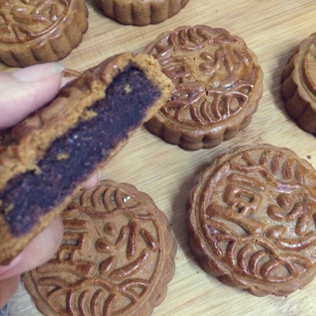 广式豆沙月饼