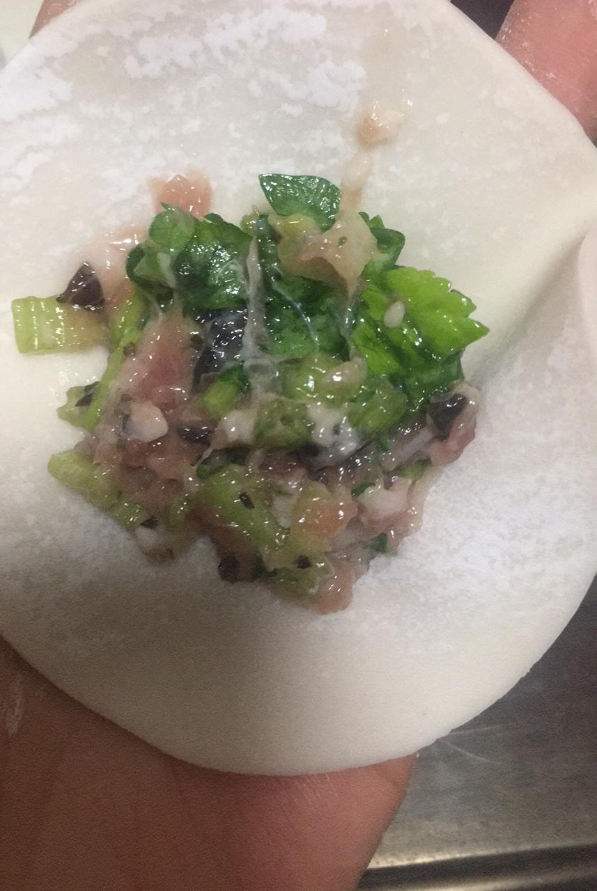 芹菜木耳鲜肉水饺
