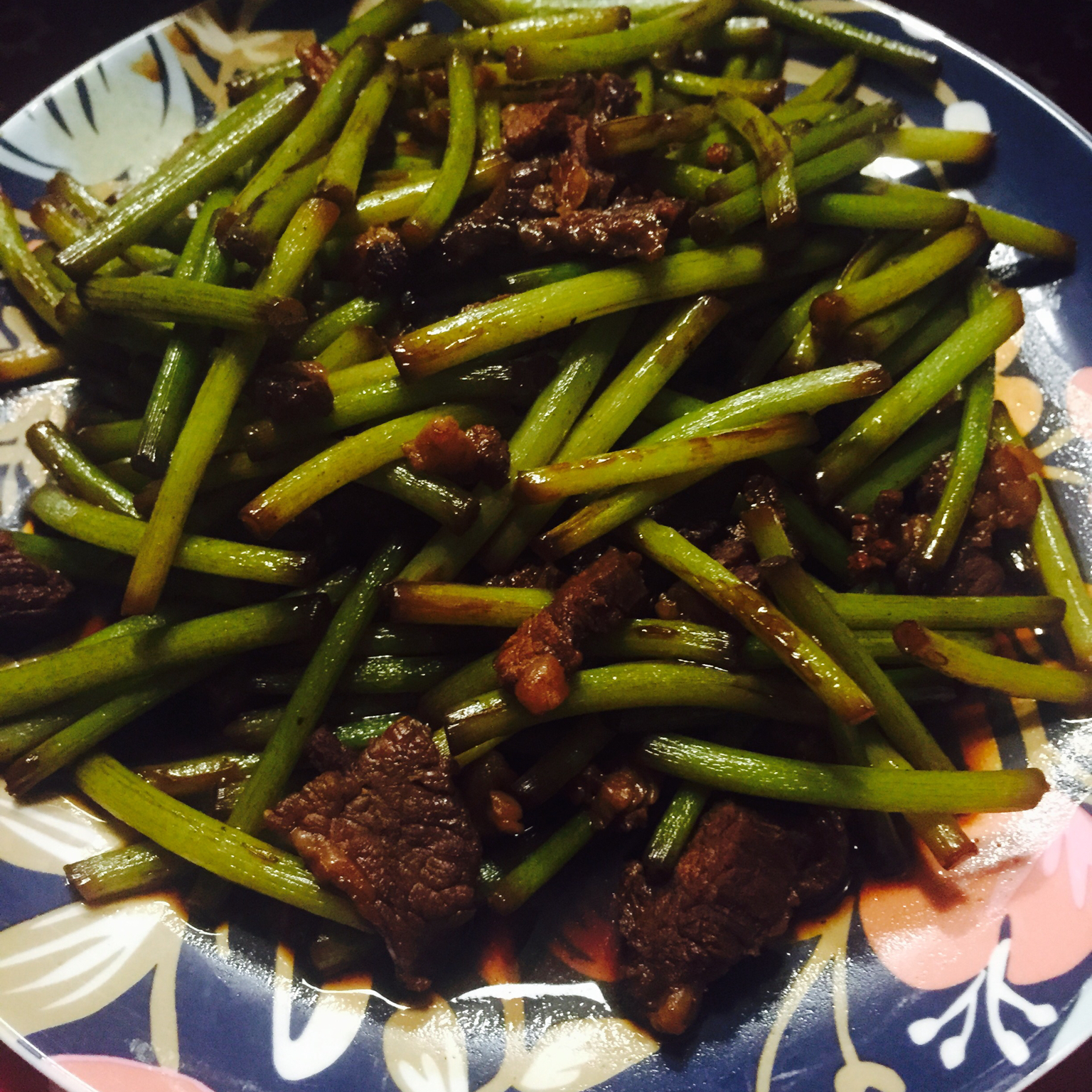 蒜苗炒肉片