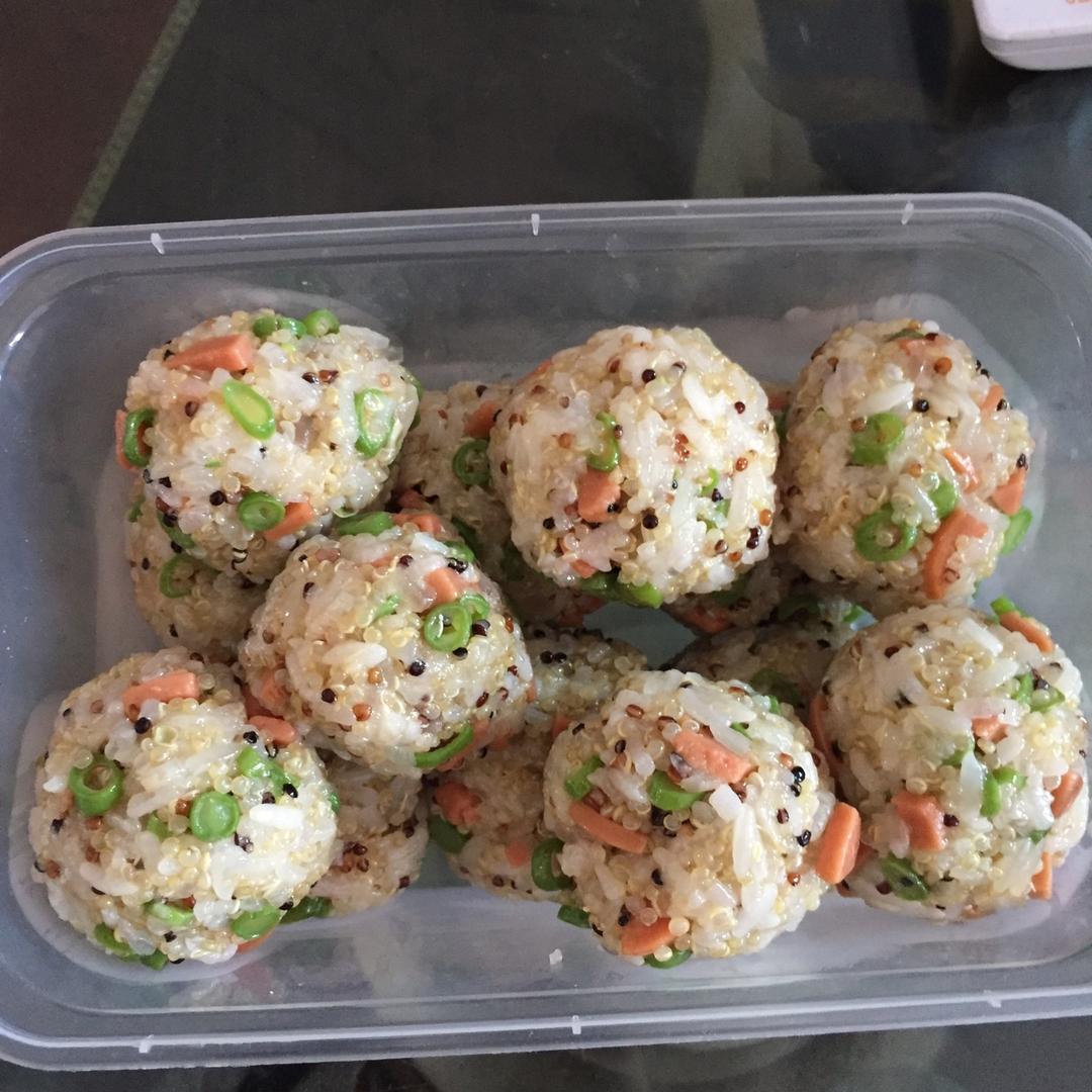 藜麦饭团