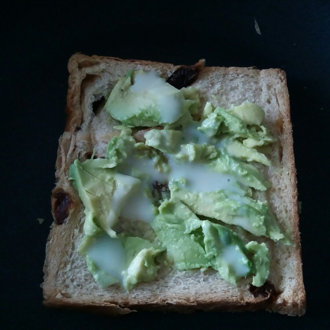 巨好吃的牛油果土司