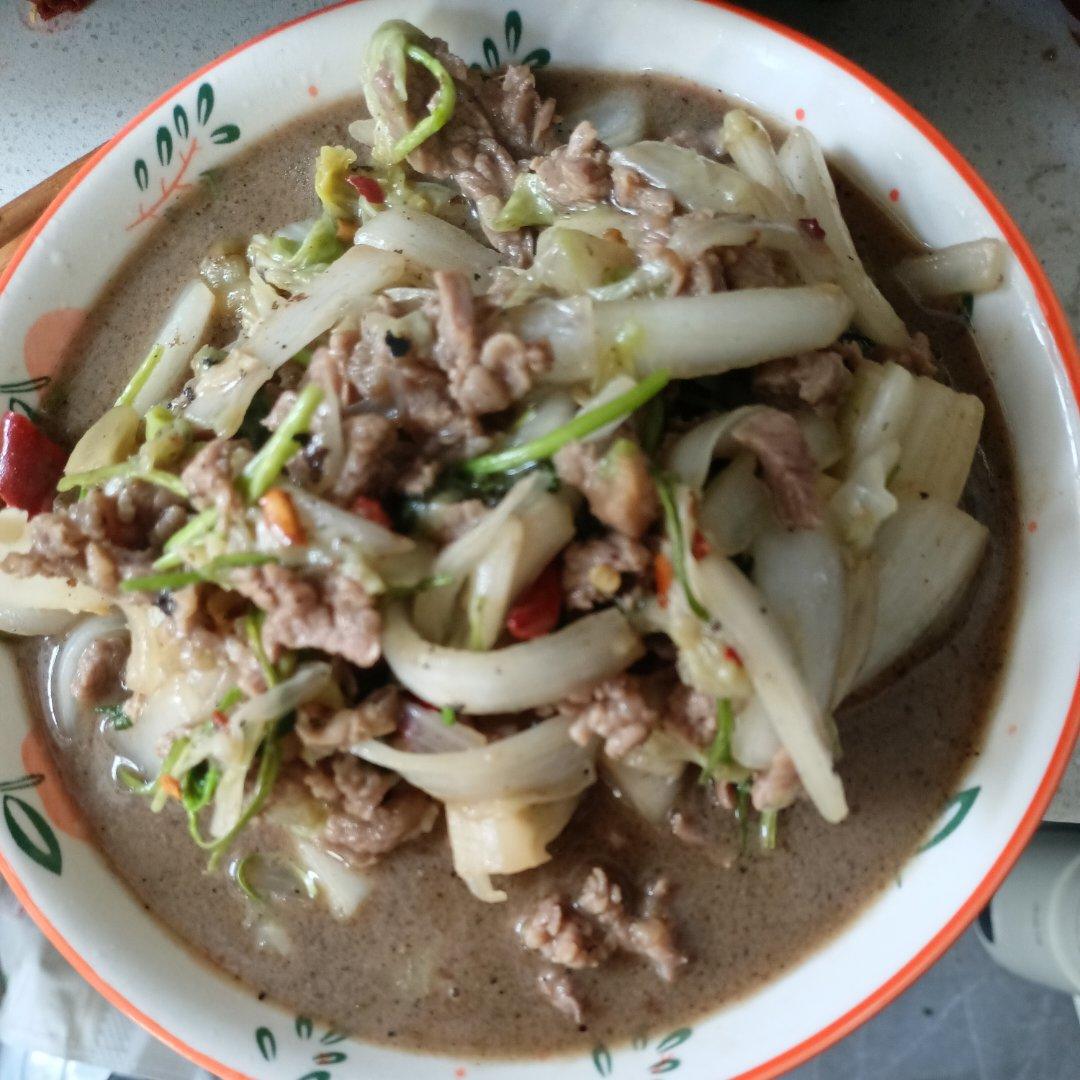 下饭神器又来了，试试这道白菜梗炒牛肉！！