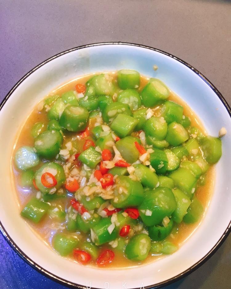 小米椒椒蒜蓉青丝瓜